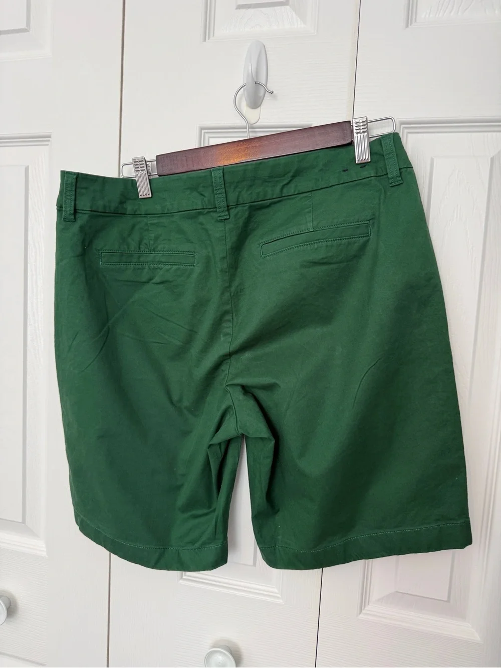 J. Crew Women’s Emerald Green Flat-Front Chino Shorts